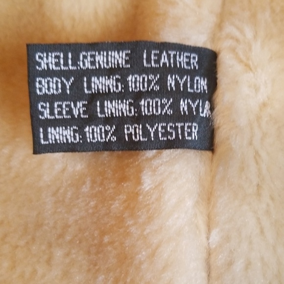 Woman's leather jacket - Picture 5 of 8